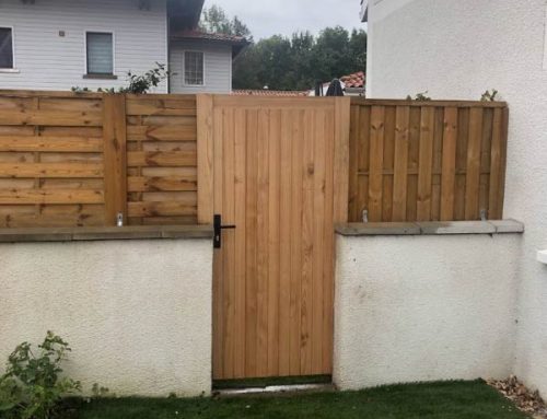 Réalisation sur mesure – Portail en Châtaignier à Biscarrosse